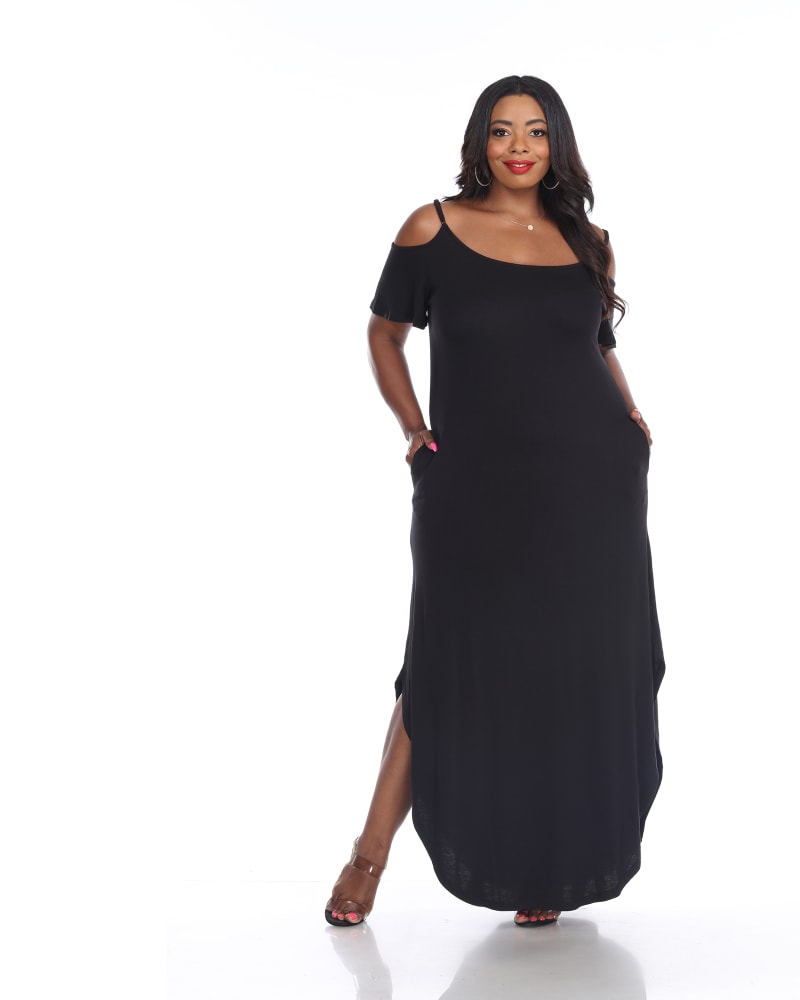 Front of a model wearing a size 2X 'Lexi' Maxi Dress in Black by White Mark. | dia_product_style_image_id:247265